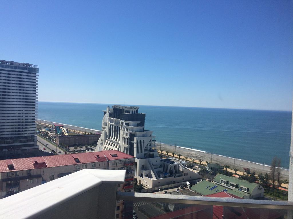 Appartamento Selfie Batumi Esterno foto